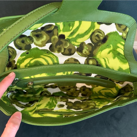 Kate Spade Green convertible purse with floral lining - Picture 6 of 11